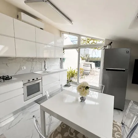 Apartment Immobiliare La Rosetana - Residenza Bianca *