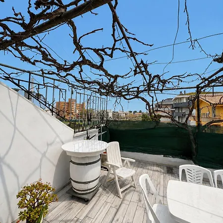 Apartment Immobiliare La Rosetana - Residenza Bianca Roseto Degli Abruzzi